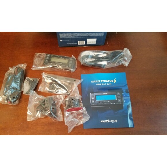 Sirius SDSV6V1 Stratus 6  Satellite Radio Receiver Vehicle Kit - Picture 3 of 5